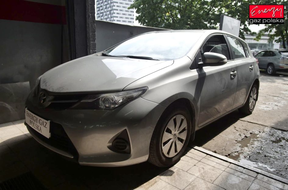 Toyota Auris 1.3 99KM 2015R LPG